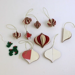 Vintage 10 Pcs Paper Fan-like Decorations Red, White and Green Assorted Sizes