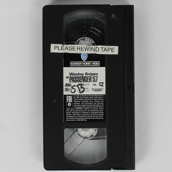 Passenger 57 VHS Tape 1993 Wesley Snipes