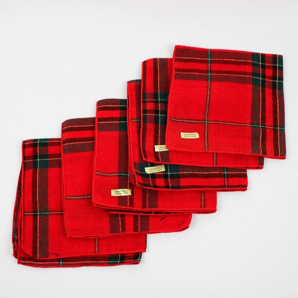 Lot Of 6 Matching Red/Green Plaid Square Fabric Napkins 18" x 18" Christmas