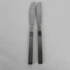 Lot of 2 Oneida Northland Butter Knives Danish Fling Pattern SStl 8 3/4" Japan
