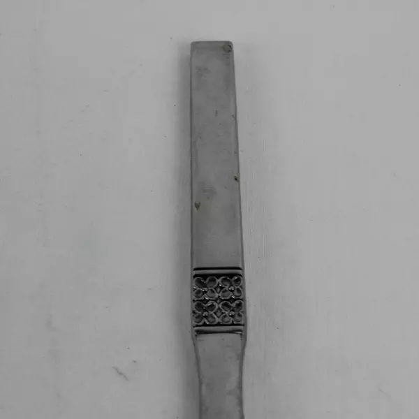 Lot of 2 Oneida Northland Butter Knives Danish Fling Pattern SStl 8 3/4" Japan