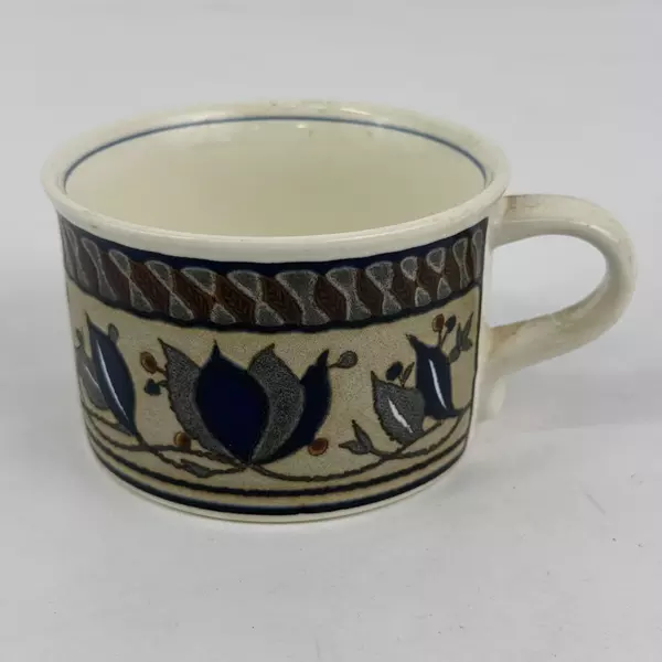 Mikasa Intaglio Arabella Flat Coffee Mug Blue Green Leaves 3.5 Inch CAC01