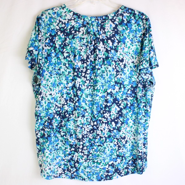 Liz Claiborne Blue and Green Floral T-Shirt Women's Size XL