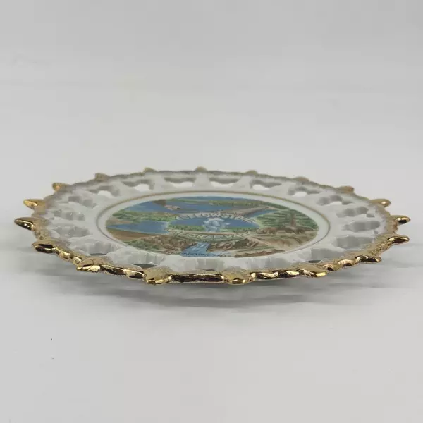 Yellowstone National Park Souvenir Plate Pierced Rim Gold Edge