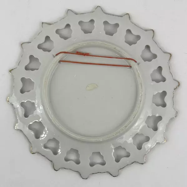 Yellowstone National Park Souvenir Plate Pierced Rim Gold Edge