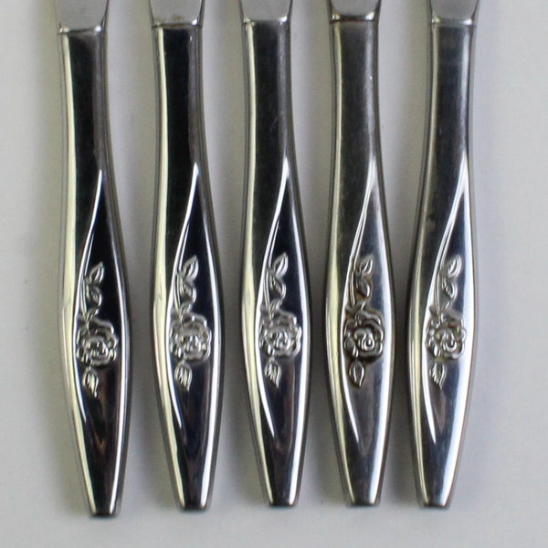 Lot Of 5 Oneida Silver Lasting Rose (Stainless) Flatware Dinner Knive 8.75" Long