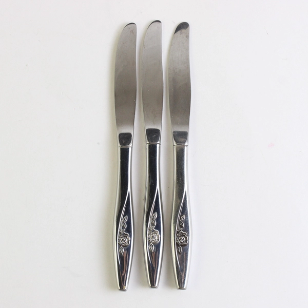 Lot Of 3 Oneida Silver Lasting Rose Stainless Flatware Dinner Knives 8.75" Long