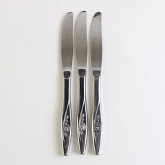 Lot Of 3 Oneida Silver Lasting Rose Stainless Flatware Dinner Knives 8.75" Long