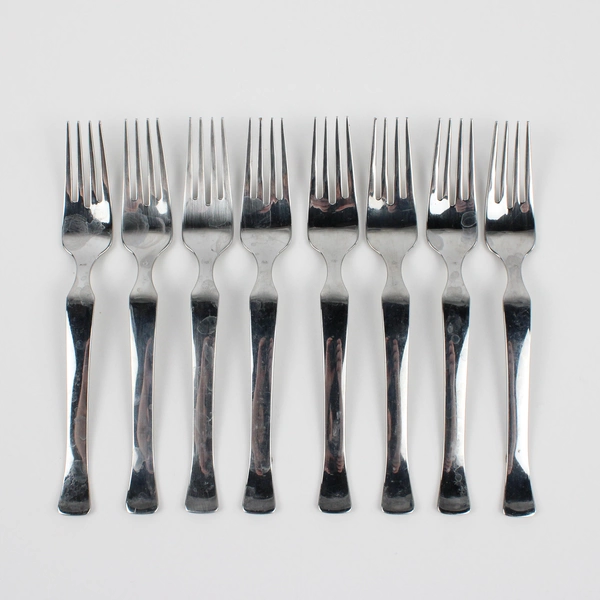 Lot of 8 Oneida Mod Dinner Forks Stainless Steel Glossy Finish