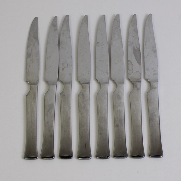 Lot of 8 Oneida Mod Solid Steak Knives Serrated Stainless Steel Glossy Finish