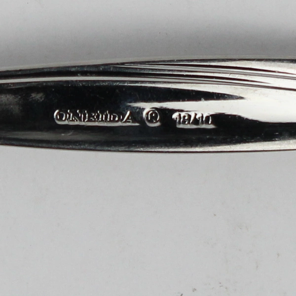 Lot Of 8 Oneida Camlynn Stainless Steel Flatware Butter Knives Glossy Finish