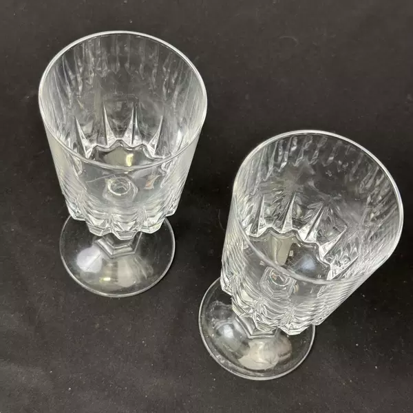 2 French Cristal D’Arques Durand White Wine Louvre Glasses Crystal 5.25”