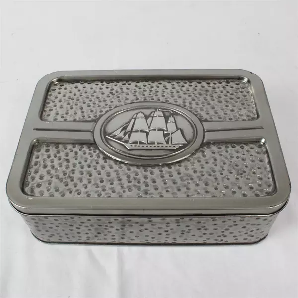 Vintage 1990 Old Spice Classic Hammered Tin Shulton England Collectible