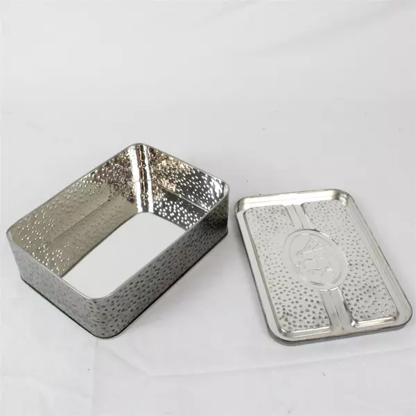 Vintage 1990 Old Spice Classic Hammered Tin Shulton England Collectible