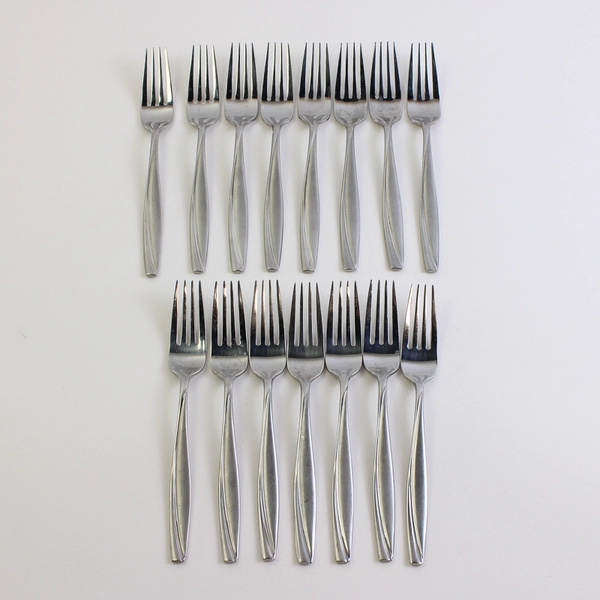 Lot Of 15 Oneida Camlynn Stainless Steel Flatware Forks Glossy Finish