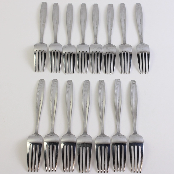 Lot Of 15 Oneida Camlynn Stainless Steel Flatware Forks Glossy Finish