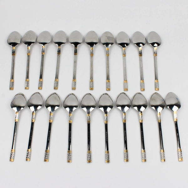 Lot of 20 Wallace Golden Corsica Soup Oval Spoons Gold Accents Glossy Finish