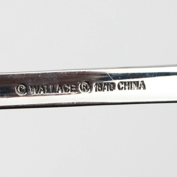 Lot of 20 Wallace Golden Corsica Soup Oval Spoons Gold Accents Glossy Finish