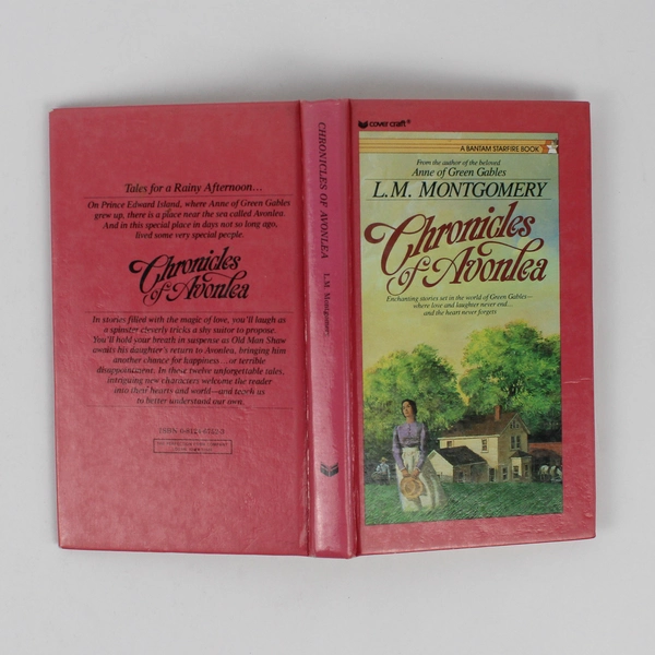 Vintage Chronicles of Avonlea by L M Montgomery 1989 Hardcover