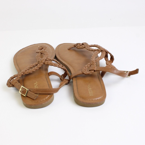 Merona Sandals Braided Solid Brown Color Faux Leather Women's Size 8W