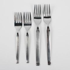 Lot Of 4 Splendide SPL10 (Stainless) Flatware 2 Dinner Forks 2 Salad Forks