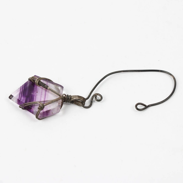Unbranded Silver Tone Ear Cuff with Hanging Purple Glass Hexagon Shaped Stone