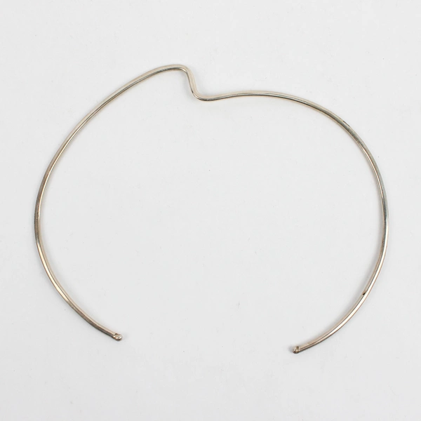 Silver Tone Swirl Pattern Choker Necklace