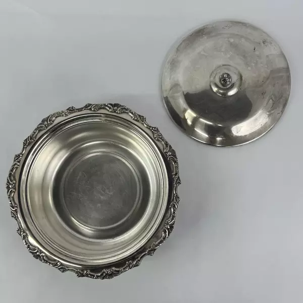 Community Sheffield Design ASCOT Silver Plate Covered Casserole Dish