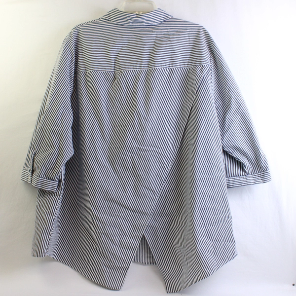 Ava & Viv Blue and White Striped 3/4-Sleeve Button-Up Women's Size 3X