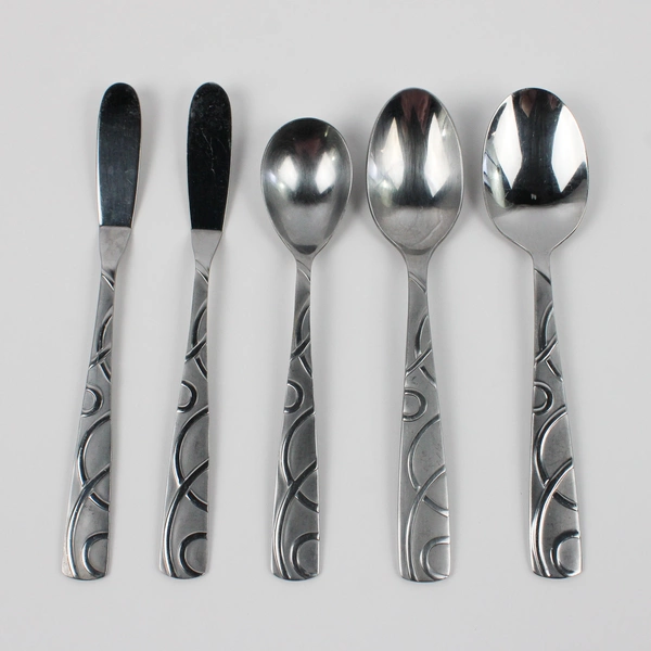 Lot Of 5 Cambridge Silver Conquest (Stainless) Flatware 3 Spoons 2 Knives