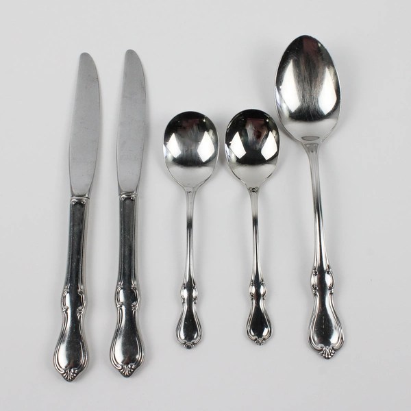 Lot of 5 Reed & Barton Camelot (Stainless) Assorted Flatware (3 Spoons, Knives)