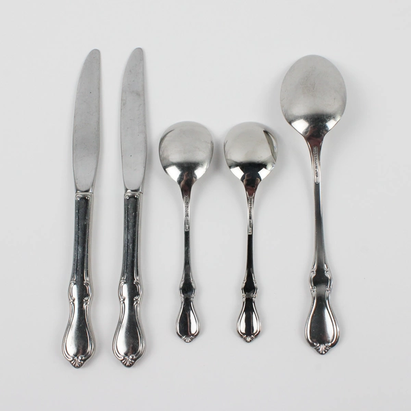 Lot of 5 Reed & Barton Camelot (Stainless) Assorted Flatware (3 Spoons, Knives)