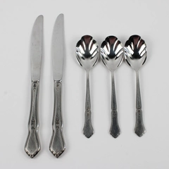 Lot of 5 Oneida Silver Ashmore Stainless Flatware 3 Sugar Spoons 2 Dinner Knives