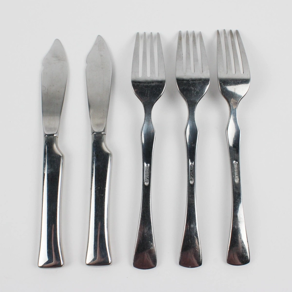 Lot Of 5 Oneida Silver Moda (Stainless) Flatware 3 Salad Forks 2 Butter Knife