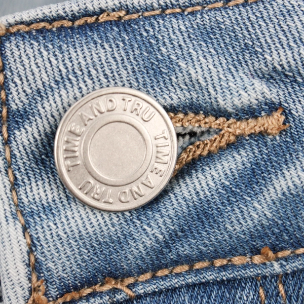 Time & Tru Women's 16 Cuffed Stretch Denim Shorts