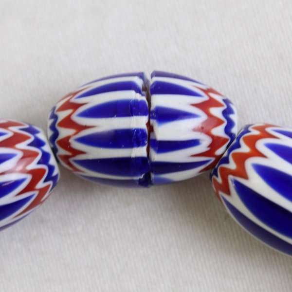 Venetian-Style Chevron Glass Beaded Necklace 13" FLAWED