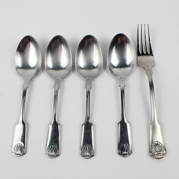 Lot Of 5 Towle Silver London Shell (Stainless) Flatware 4 Soup Spoon Dinner Fork