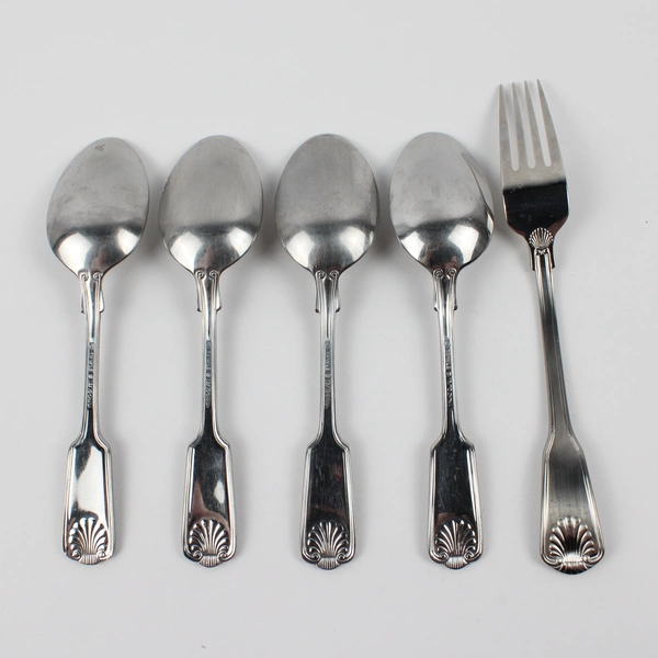 Lot Of 5 Towle Silver London Shell (Stainless) Flatware 4 Soup Spoon Dinner Fork