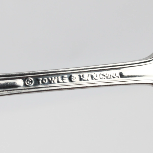 Lot Of 5 Towle Silver London Shell (Stainless) Flatware 4 Soup Spoon Dinner Fork
