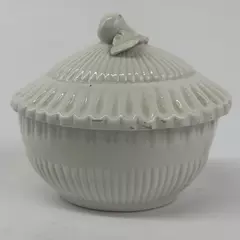 White Oval Porcelain Trinket Box With Pear Handle And Ribbed Pattern Italy