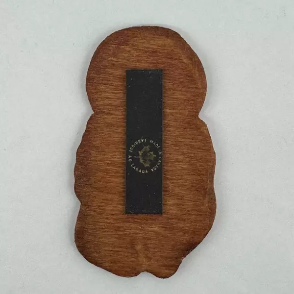 Vintage Wooden Magnet Of Eskimo Intuit Child Made in Canada 3"
