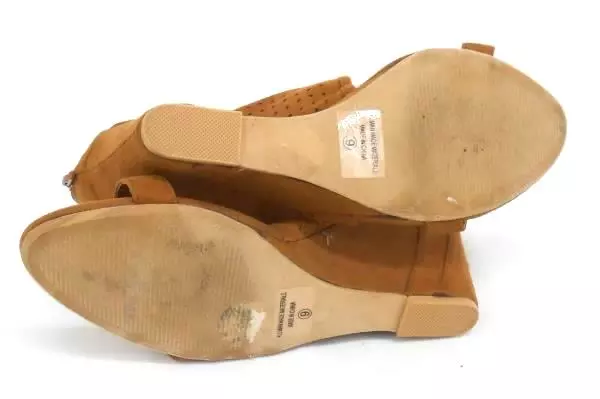 Mark & Maddux Brown Ankle Cuff Wedge Sandals Size 9 Open-Toe Heels