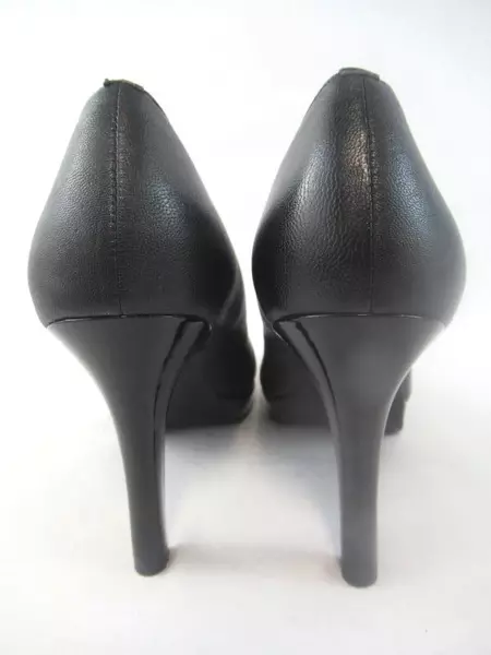 Tahari Laura High Heels Platform Stilettos Black Patent Leather Toe Women's 7M 