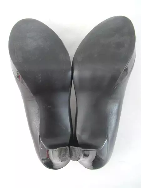 Tahari Laura High Heels Platform Stilettos Black Patent Leather Toe Women's 7M 