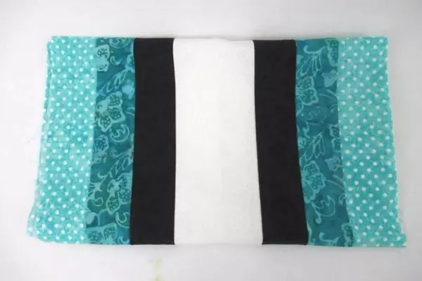 Teal Black White Floral Argyle Quilt Starter Set - 2 Fabric Pieces Lot
