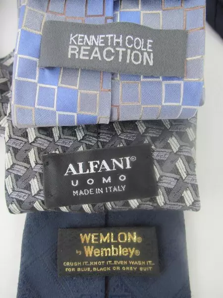 Lot of 3 Neckties Kenneth Cole Reaction Alfani Uomo Wemlon Wembley Multicolor