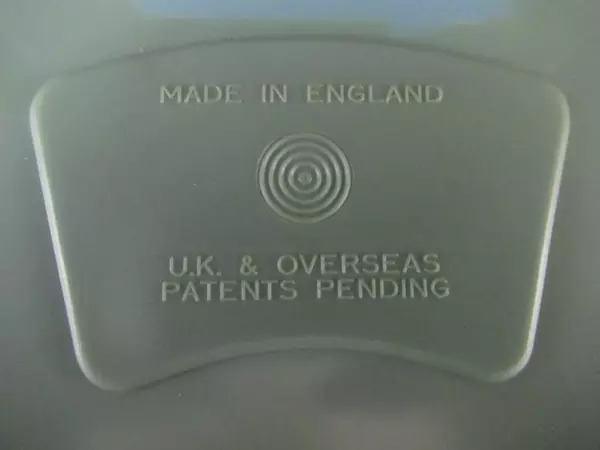 Vintage Twinfit Oversized Green Plastic Hanger Made in England, Good Condition