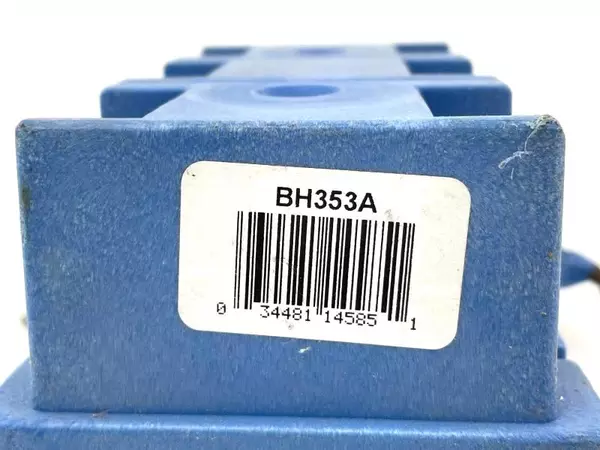 Carlon BH353A 3 Gang Switch & Outlet Box - Durable PVC, Great Condition