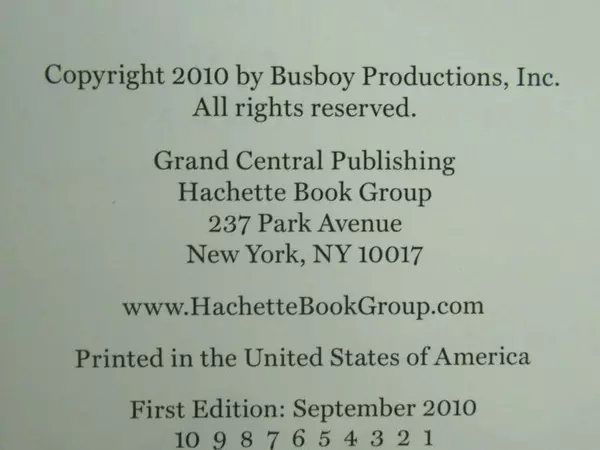 Earth: A Visitor's Guide to the Human Race by Jon Stewart 2010 Hardcover