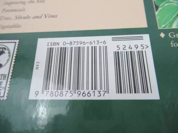 Rodale's Successful Organic Gardening Low Maintenance Landscaping Book HC